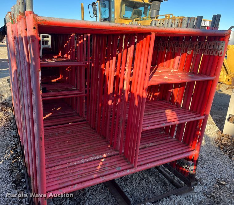 image for item MN9455 Approximately 90 scaffolding uprights