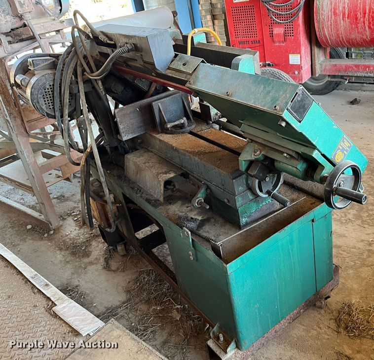 image for item MN9457 Grizzly G9744  bandsaw
