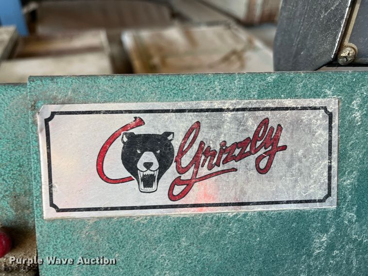 image for item MN9457 Grizzly G9744  bandsaw