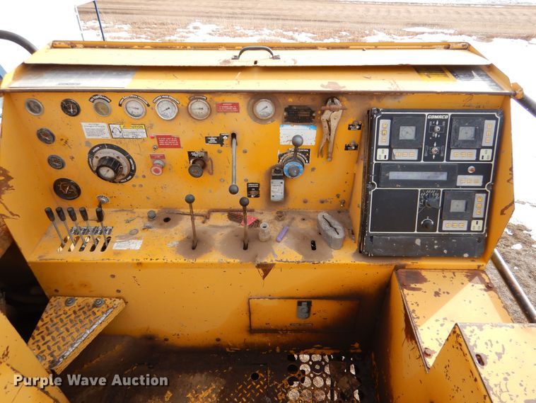 image for item MT9896 1997 Gomaco Commander III GT6300  slip form paver