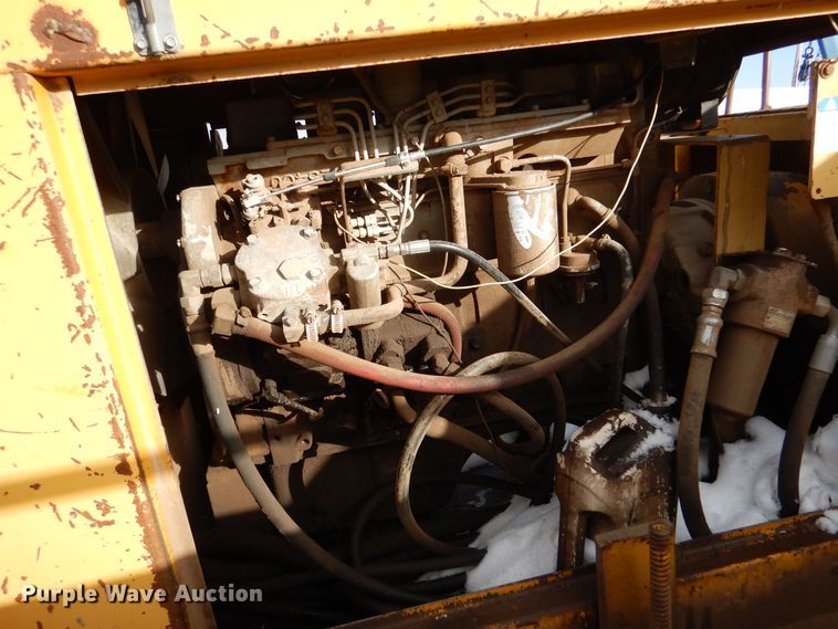 image for item MT9896 1997 Gomaco Commander III GT6300  slip form paver