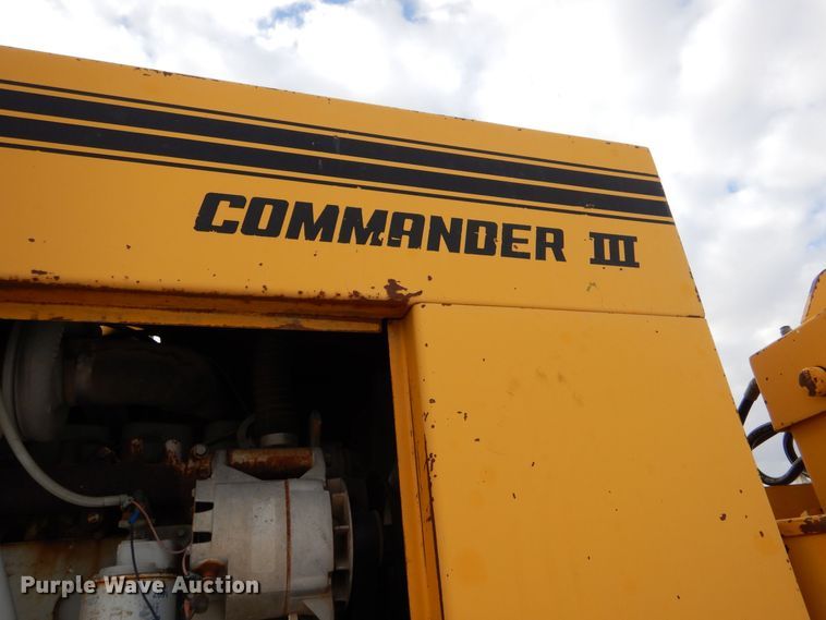 image for item MT9896 1997 Gomaco Commander III GT6300  slip form paver