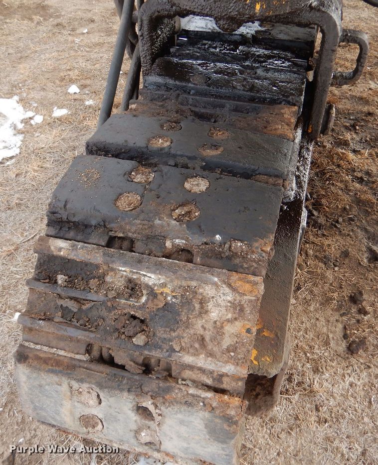 image for item MT9896 1997 Gomaco Commander III GT6300  slip form paver