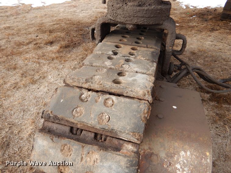 image for item MT9896 1997 Gomaco Commander III GT6300  slip form paver