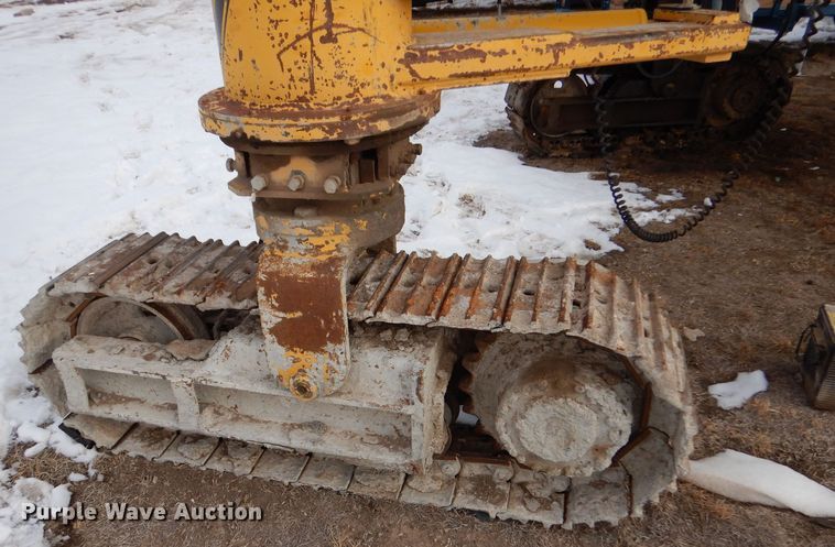 image for item MT9896 1997 Gomaco Commander III GT6300  slip form paver