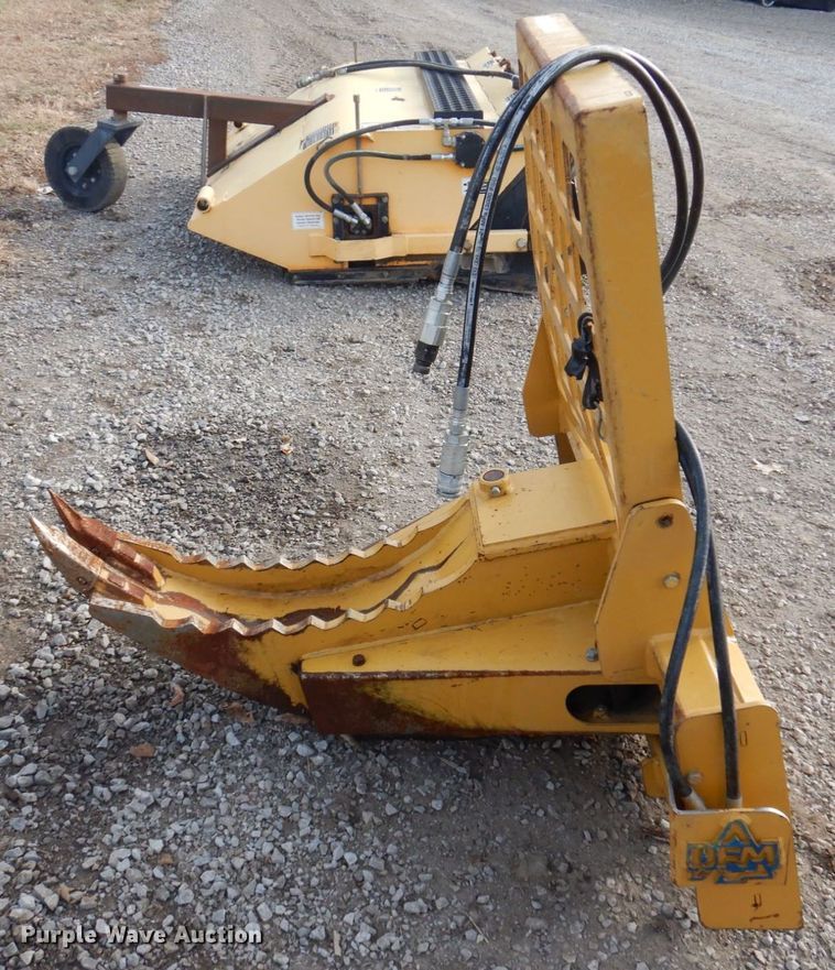 image for item MW9415 2020 DFM TB01  skid steer tree puller