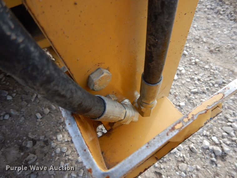 image for item MW9415 2020 DFM TB01  skid steer tree puller