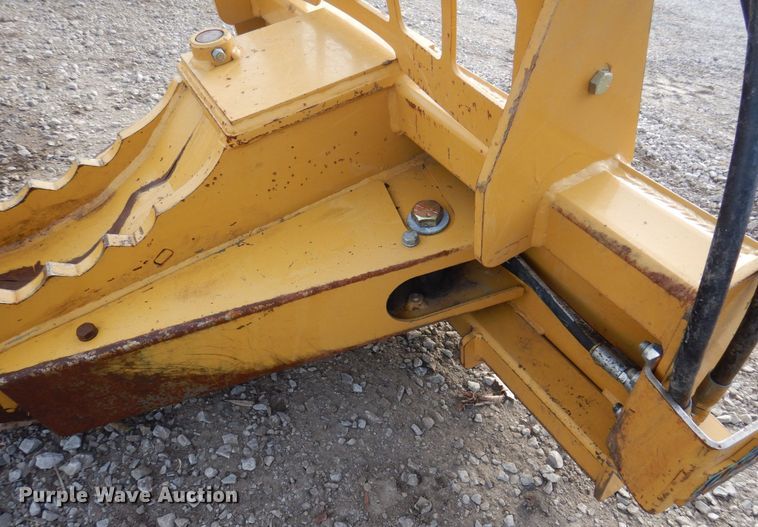 image for item MW9415 2020 DFM TB01  skid steer tree puller