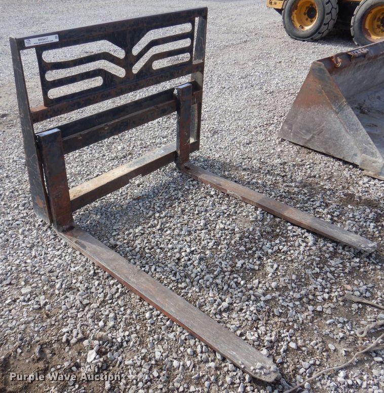 image for item MW9417 48" L skid steer forks