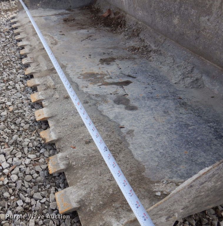 image for item MW9418 79" W skid steer bucket
