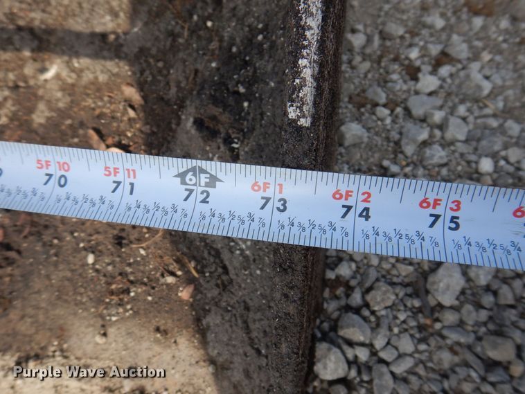 image for item MW9419 2006 Caterpillar 242B  skid steer loader