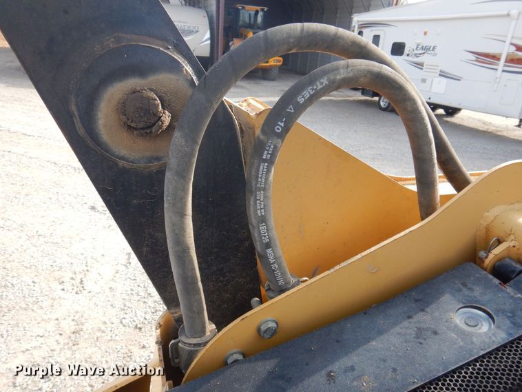 image for item MW9419 2006 Caterpillar 242B  skid steer loader