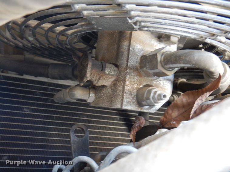 image for item MW9419 2006 Caterpillar 242B  skid steer loader