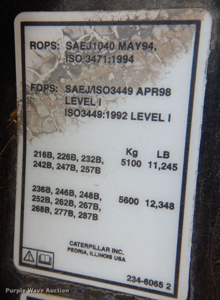 image for item MW9419 2006 Caterpillar 242B  skid steer loader