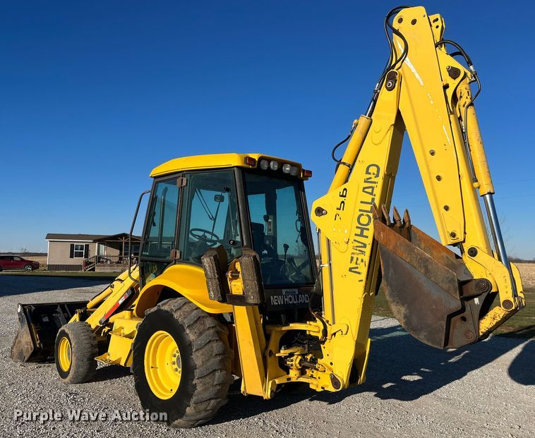 image for item MW9426 2002 New Holland LB75B  backhoe
