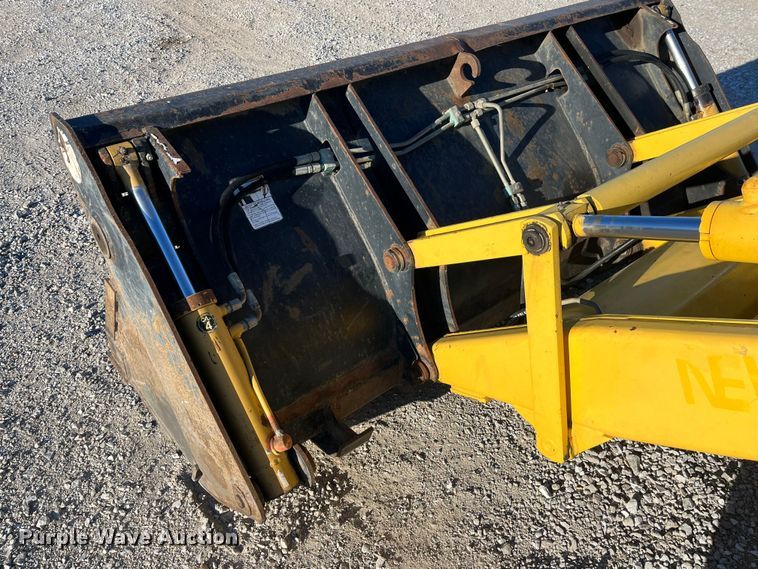 image for item MW9426 2002 New Holland LB75B  backhoe