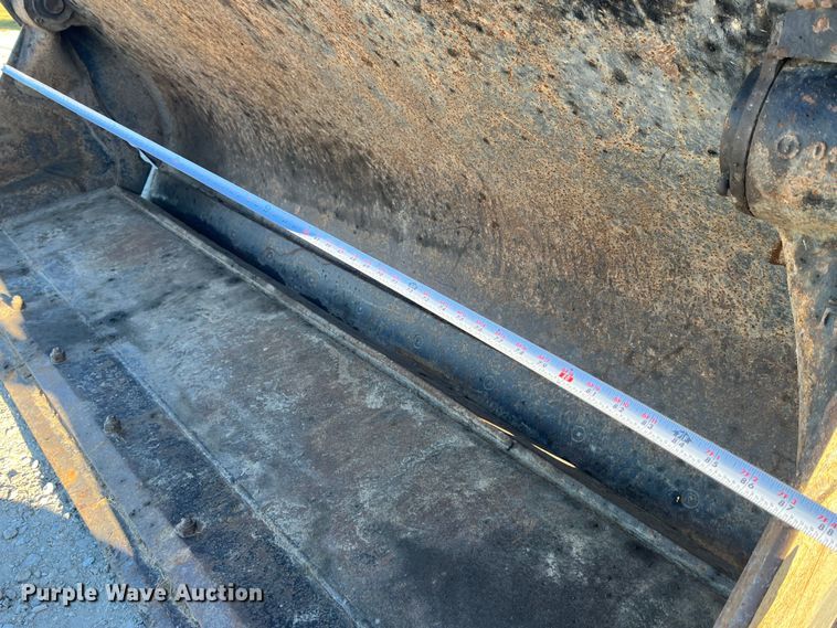 image for item MW9426 2002 New Holland LB75B  backhoe