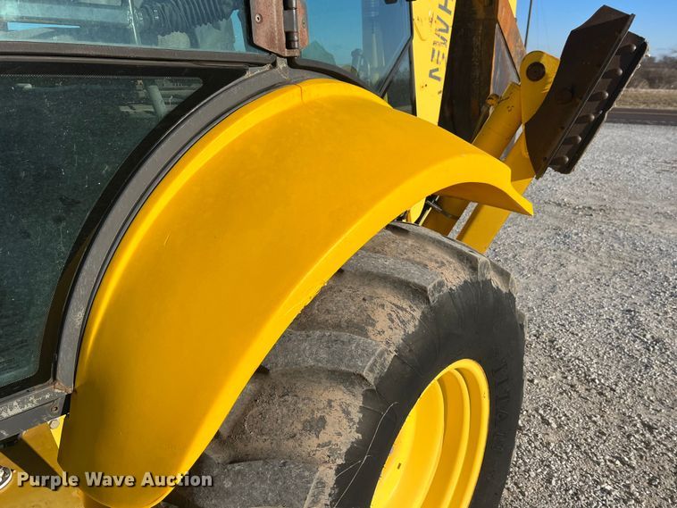 image for item MW9426 2002 New Holland LB75B  backhoe