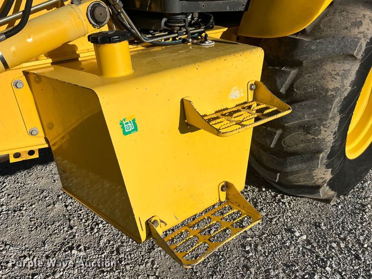 image for item MW9426 2002 New Holland LB75B  backhoe