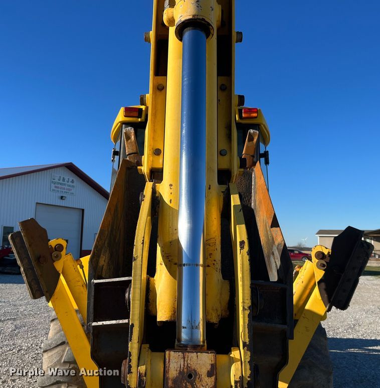 image for item MW9426 2002 New Holland LB75B  backhoe