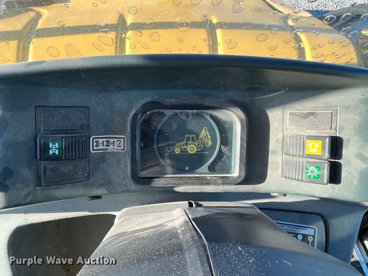 image for item MW9426 2002 New Holland LB75B  backhoe