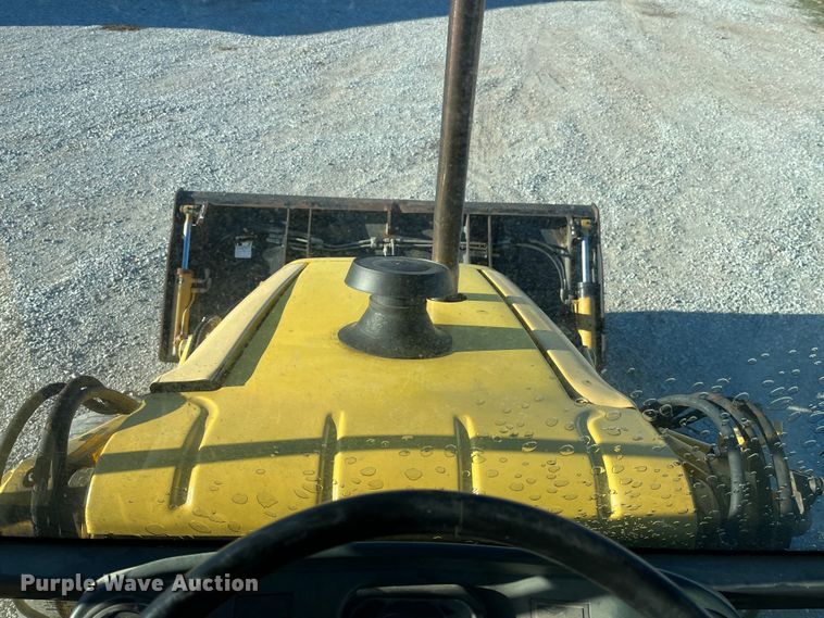 image for item MW9426 2002 New Holland LB75B  backhoe