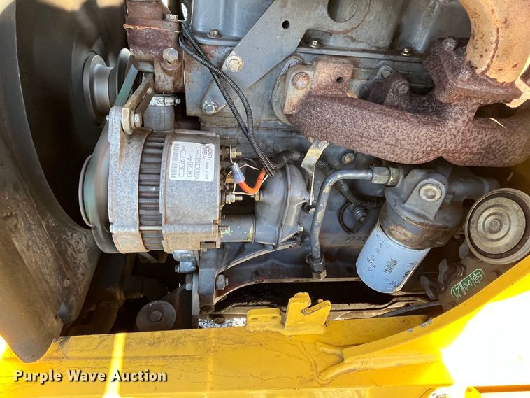 image for item MW9426 2002 New Holland LB75B  backhoe