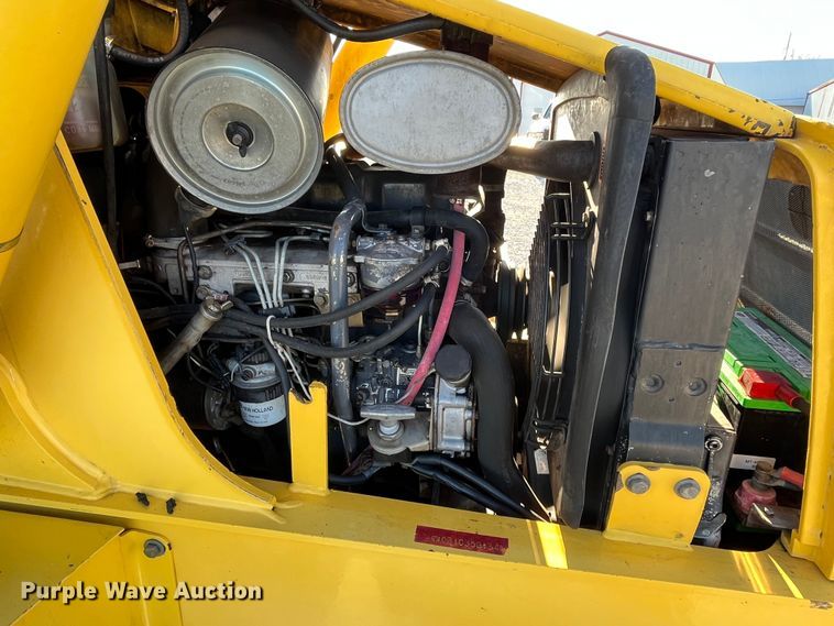 image for item MW9426 2002 New Holland LB75B  backhoe