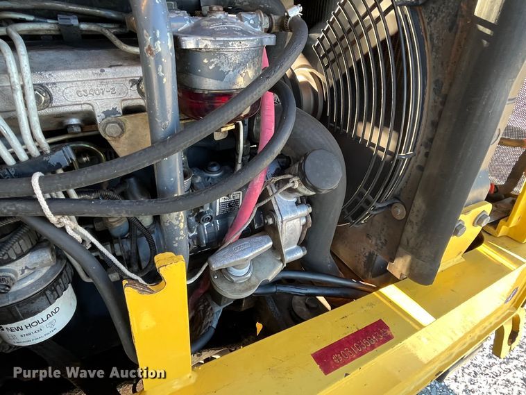 image for item MW9426 2002 New Holland LB75B  backhoe