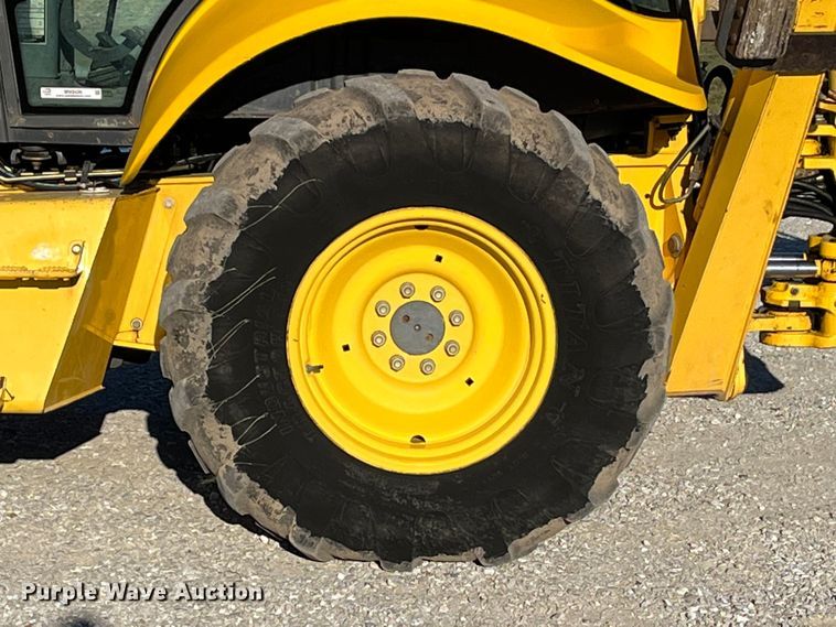 image for item MW9426 2002 New Holland LB75B  backhoe