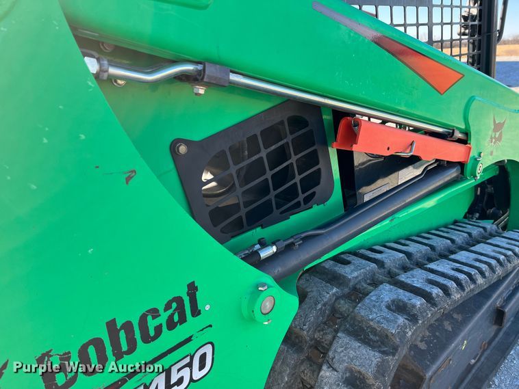 image for item MW9427 2017 Bobcat T450  tracked skid steer loader