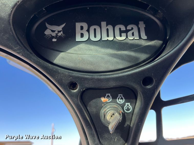 image for item MW9427 2017 Bobcat T450  tracked skid steer loader