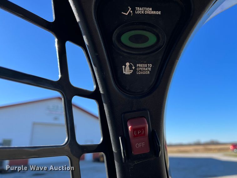 image for item MW9427 2017 Bobcat T450  tracked skid steer loader