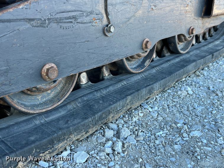 image for item MW9427 2017 Bobcat T450  tracked skid steer loader