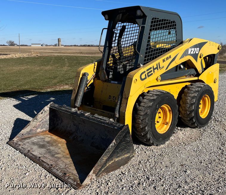 image for item MW9428 2013 Gehl V270  skid steer loader