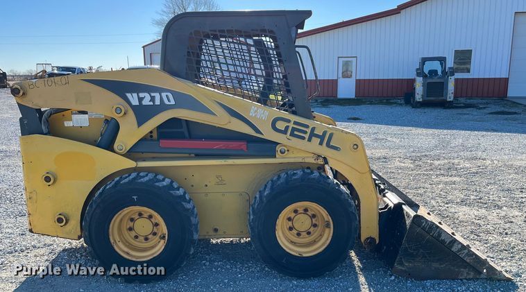 image for item MW9428 2013 Gehl V270  skid steer loader