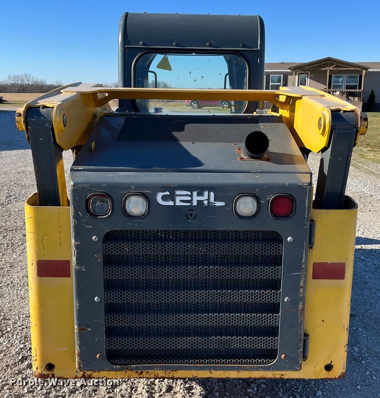 image for item MW9428 2013 Gehl V270  skid steer loader