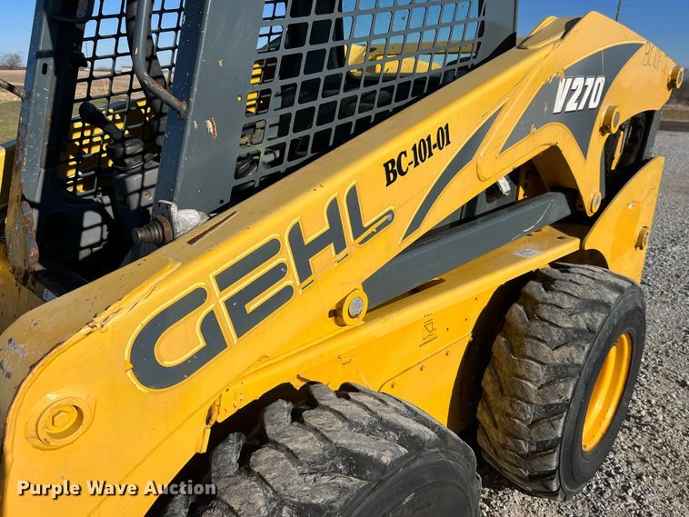 image for item MW9428 2013 Gehl V270  skid steer loader