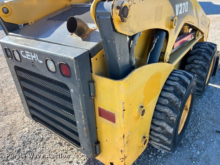 image for item MW9428 2013 Gehl V270  skid steer loader