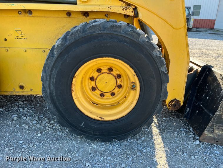 image for item MW9428 2013 Gehl V270  skid steer loader