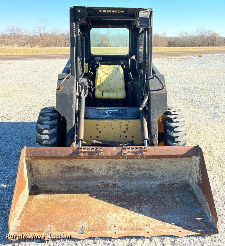 image for item MW9429 1999 New Holland LX665  skid steer loader