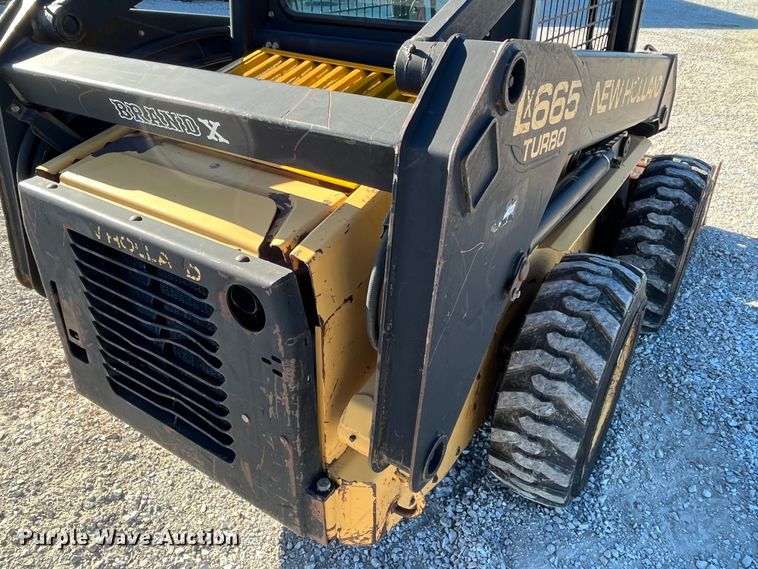 image for item MW9429 1999 New Holland LX665  skid steer loader