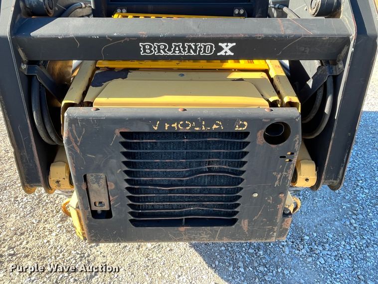 image for item MW9429 1999 New Holland LX665  skid steer loader