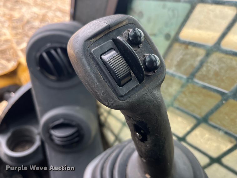 image for item MW9437 2018 Caterpillar 299D2XHP  tracked skid steer loader