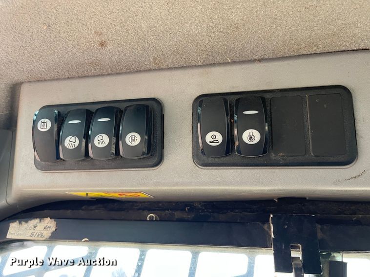 image for item MW9437 2018 Caterpillar 299D2XHP  tracked skid steer loader