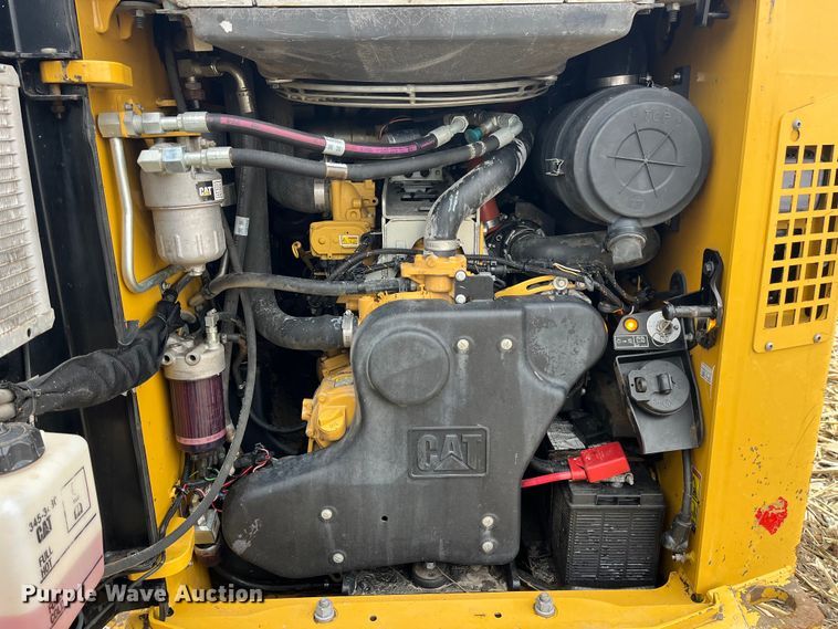 image for item MW9437 2018 Caterpillar 299D2XHP  tracked skid steer loader