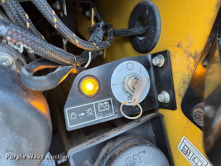 image for item MW9437 2018 Caterpillar 299D2XHP  tracked skid steer loader