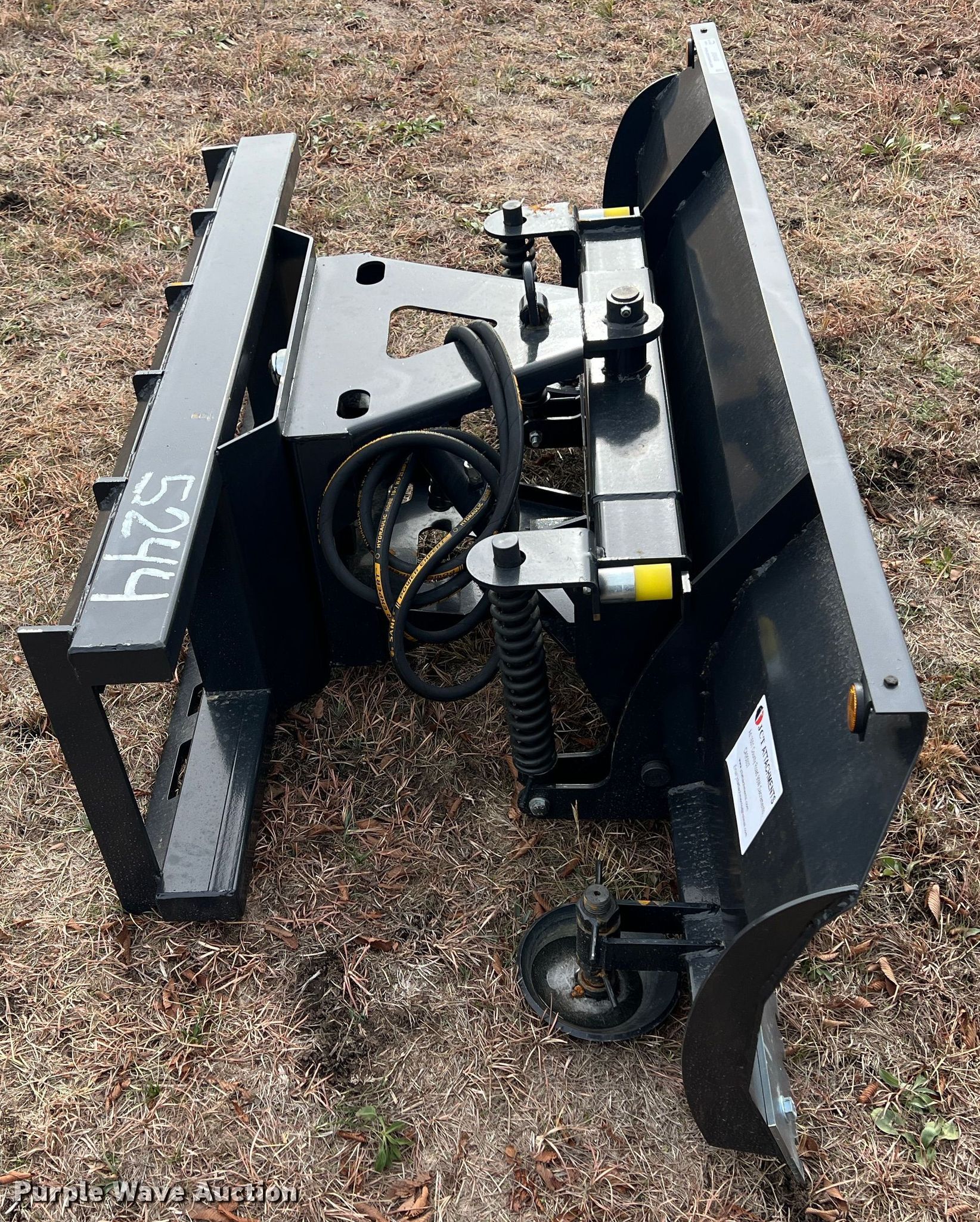 JCT 72"W skid steer dozer blade in Yates Center, KS Item JV9486 sold