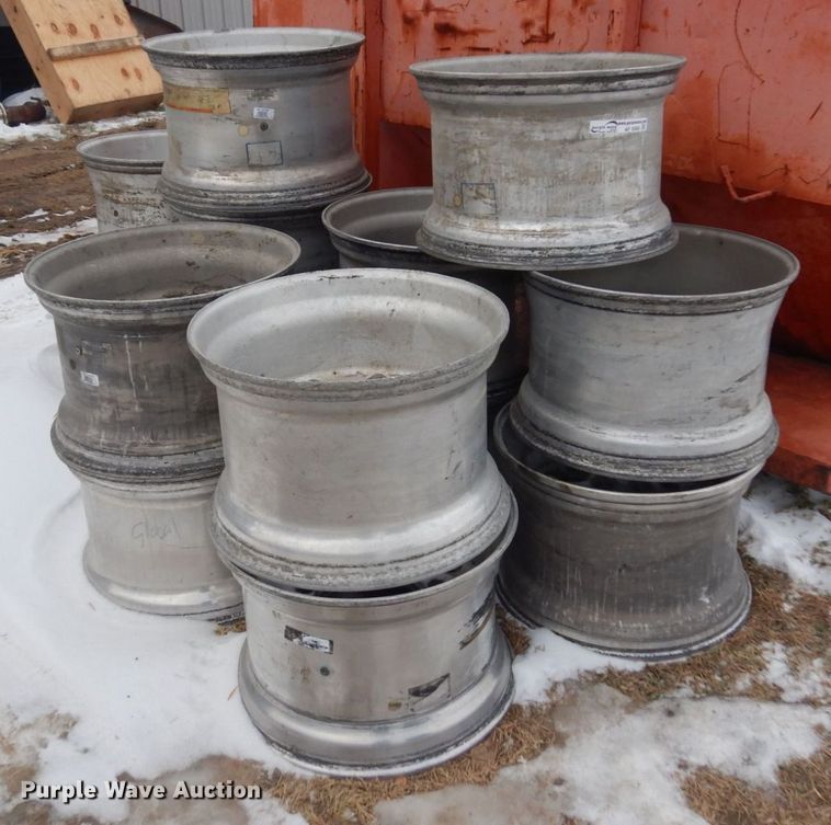 image for item AF9360 (14) 10 lug super single wheels