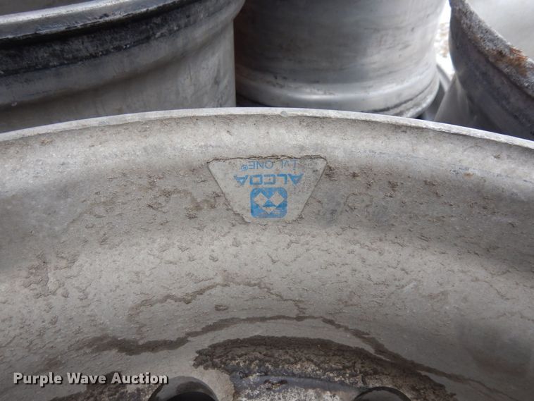 image for item AF9360 (14) 10 lug super single wheels